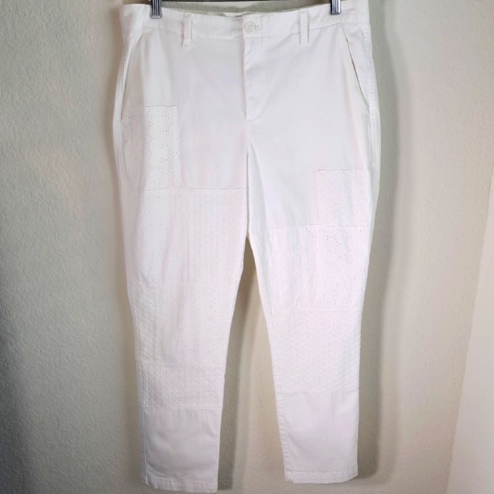 GAP Girlfriend Chino Optic White Size 12 Tailored Fit Eyelet Textured Patchwork